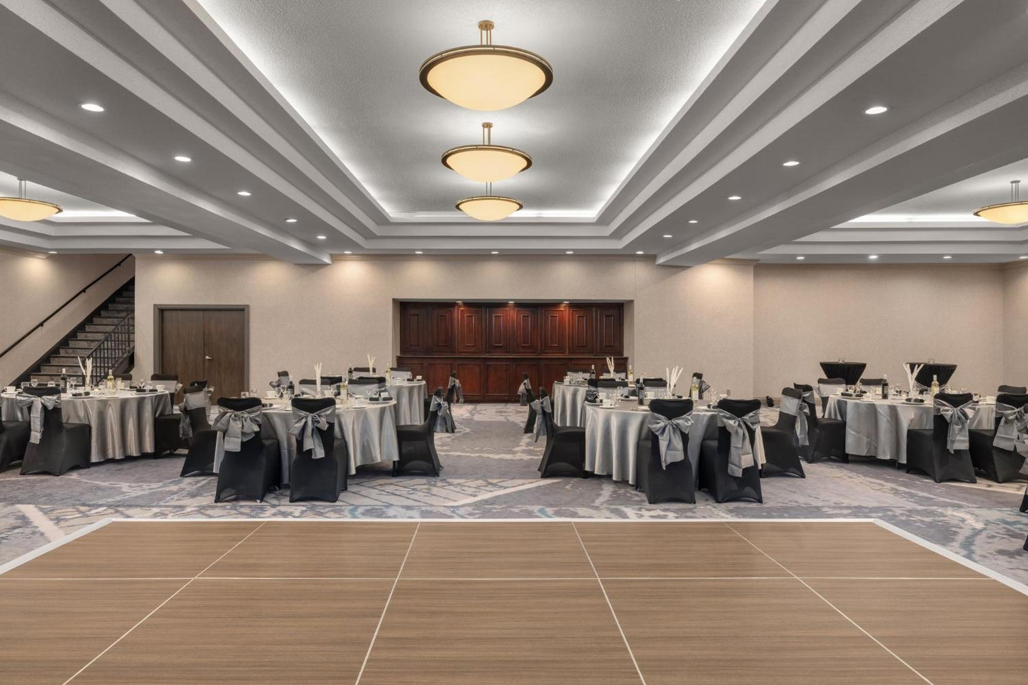 Holiday Inn Dubuque/Galena By Ihg Eksteriør billede