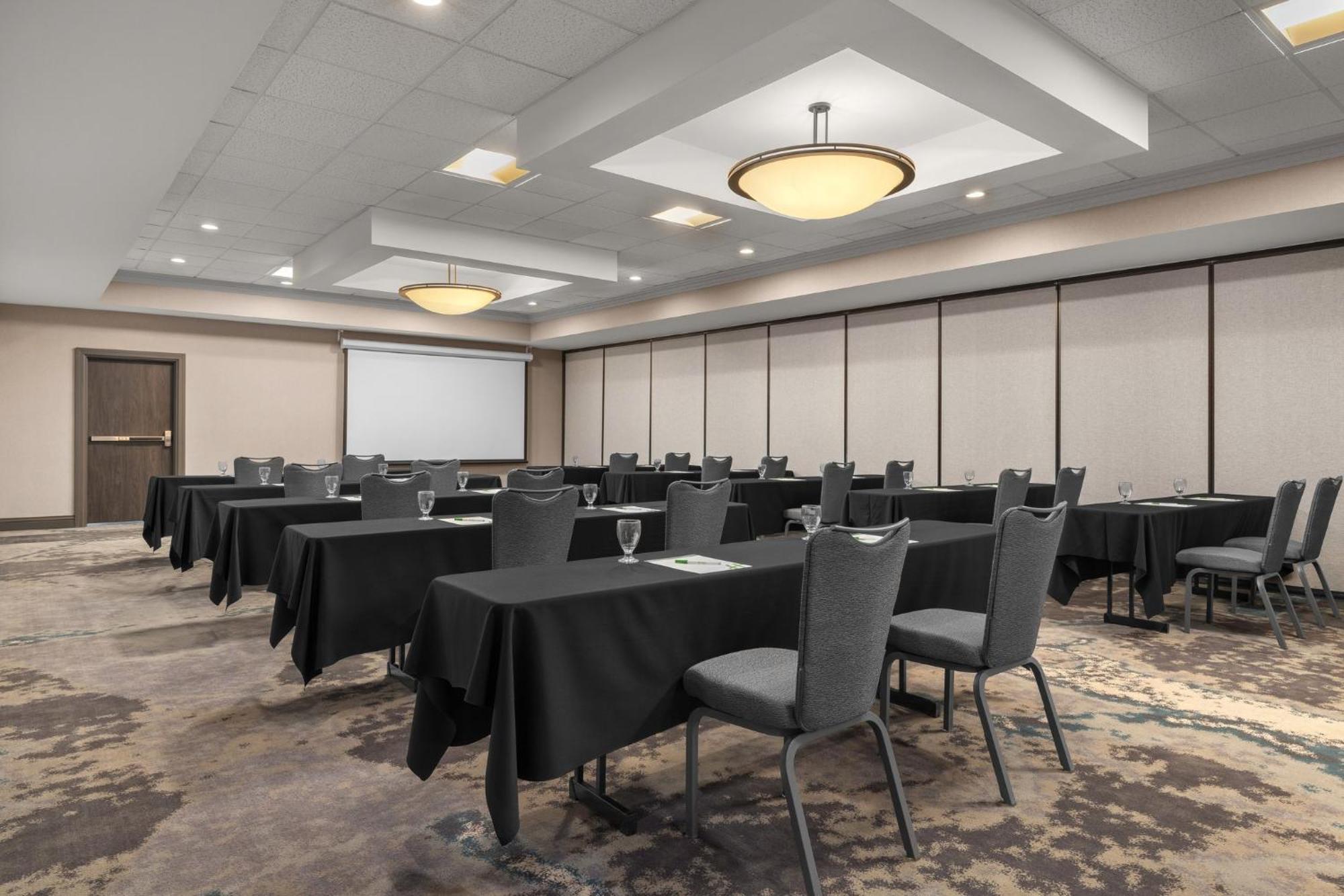 Holiday Inn Dubuque/Galena By Ihg Eksteriør billede