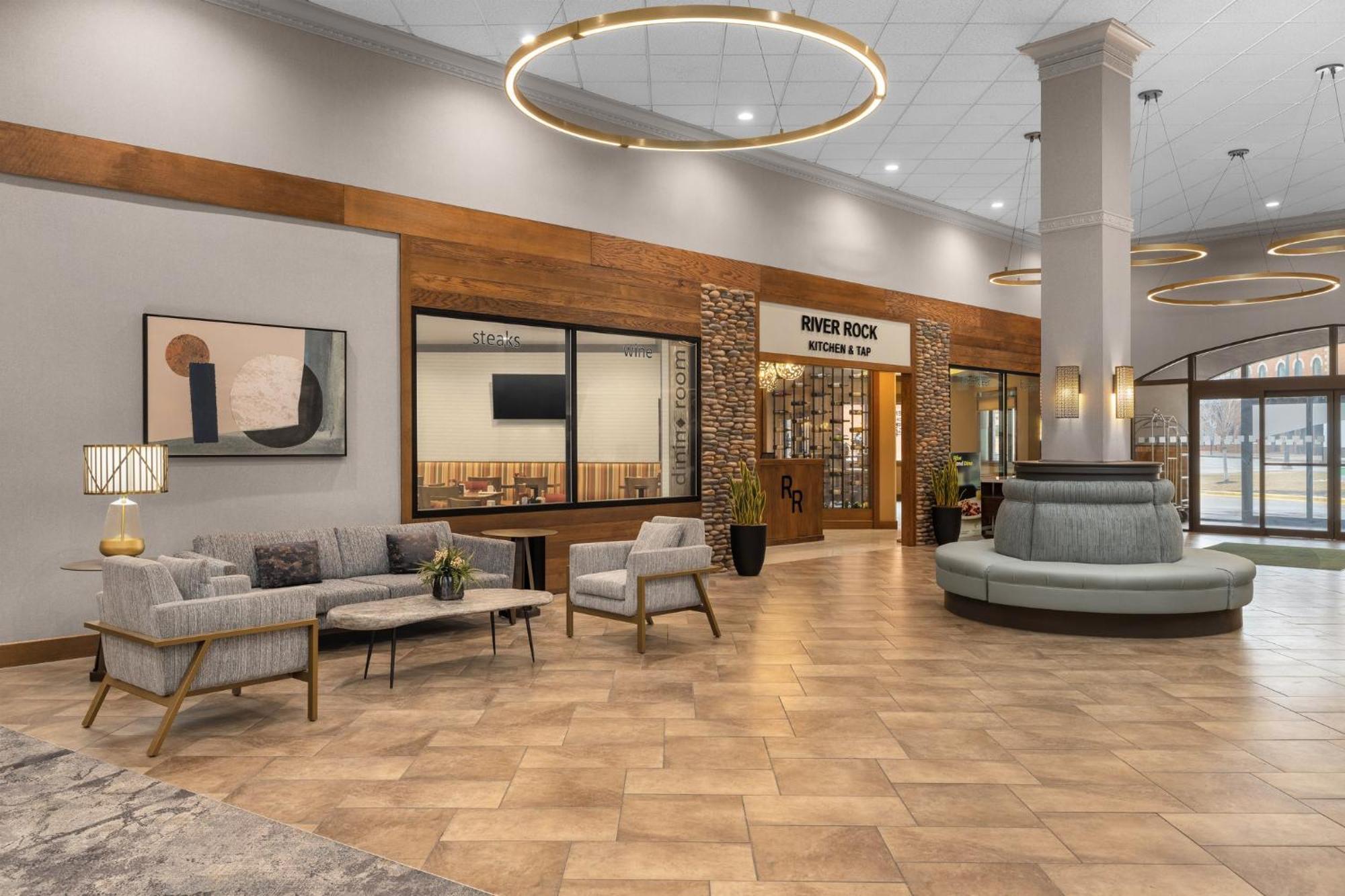 Holiday Inn Dubuque/Galena By Ihg Eksteriør billede