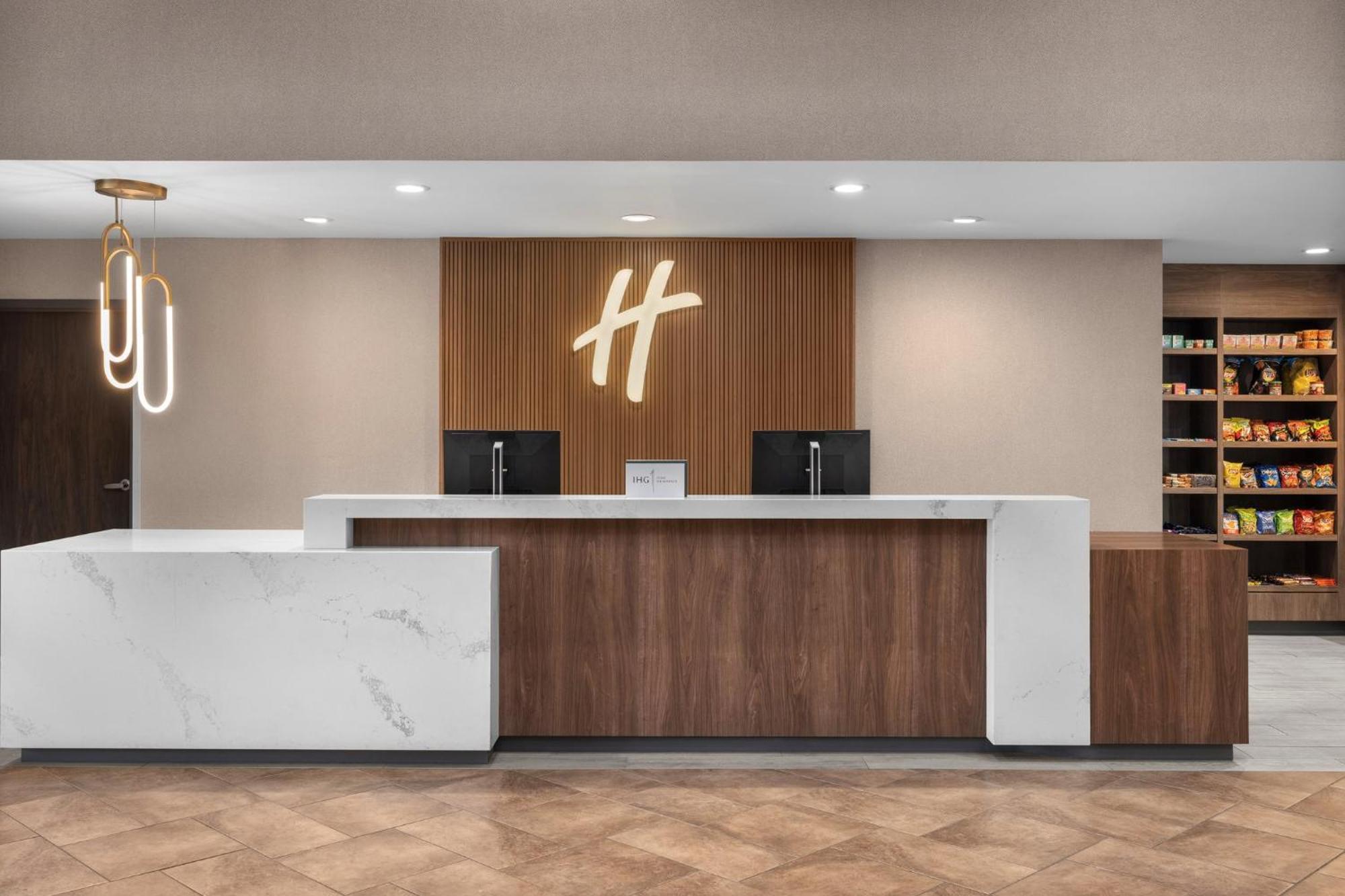 Holiday Inn Dubuque/Galena By Ihg Eksteriør billede